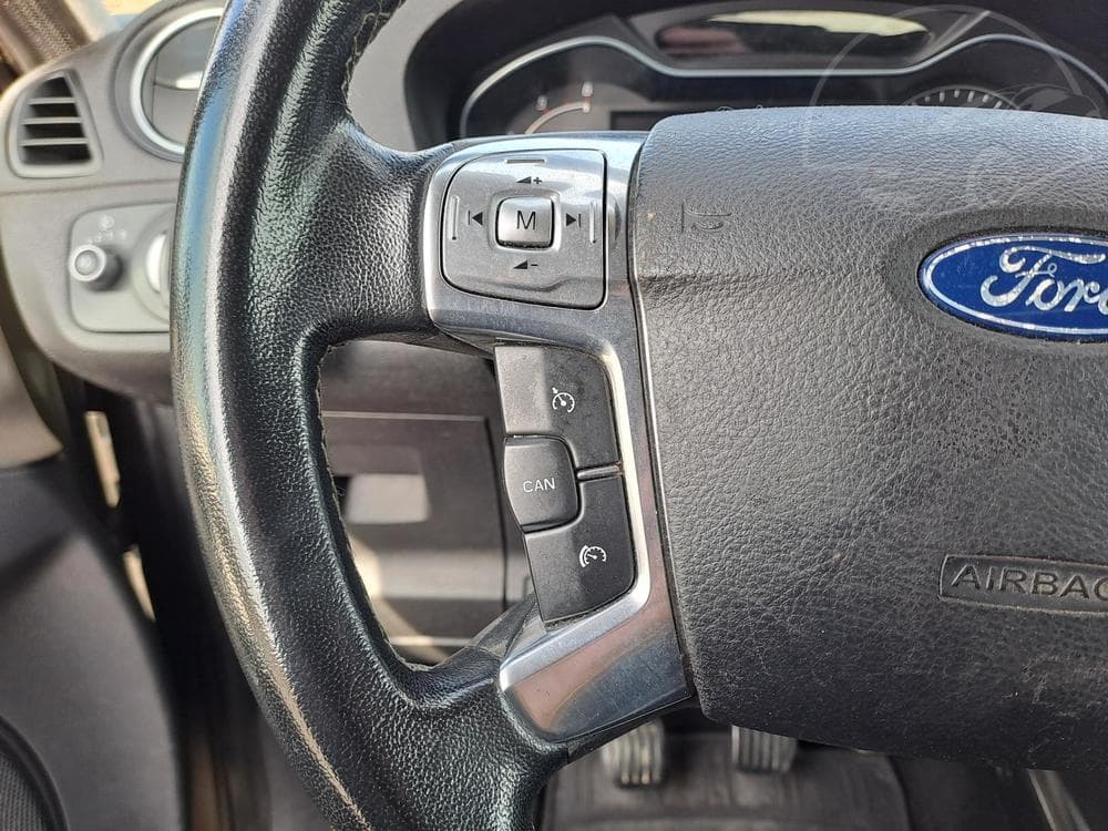 2012 Ford Galaxy - 17