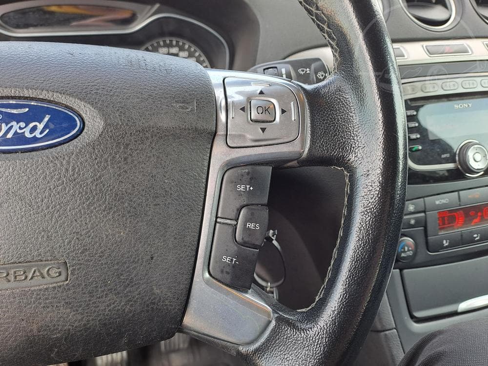 2012 Ford Galaxy - 18