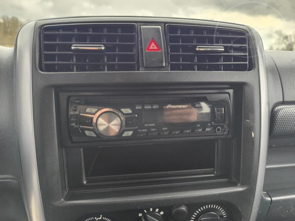 2011 Suzuki JIMNY - 19