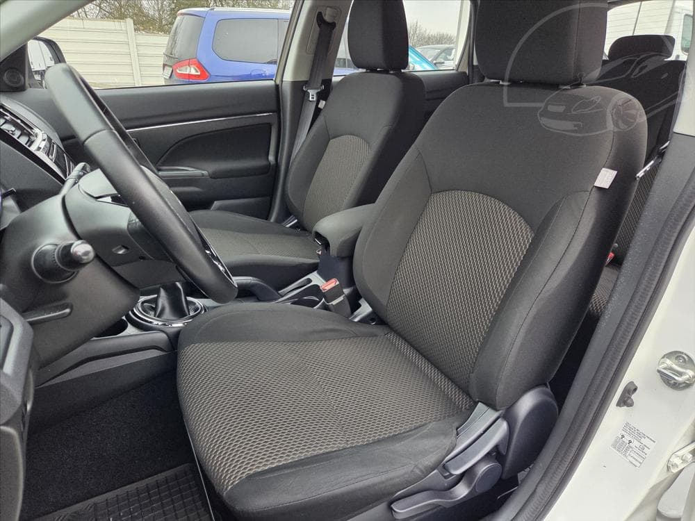 2016 Mitsubishi ASX - 8