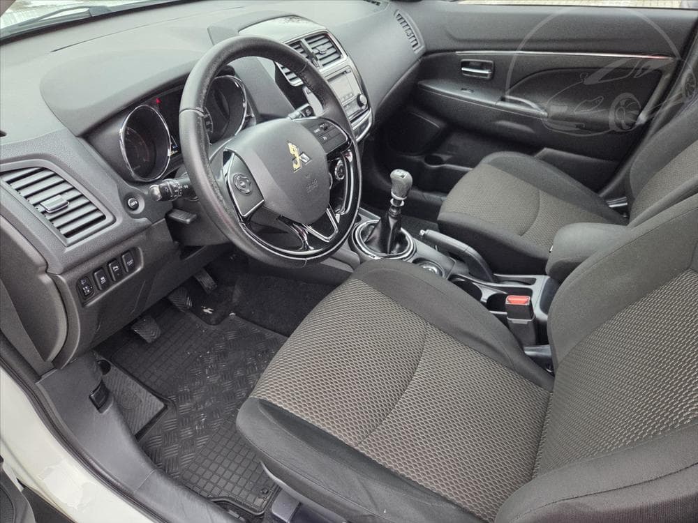 2016 Mitsubishi ASX - 9