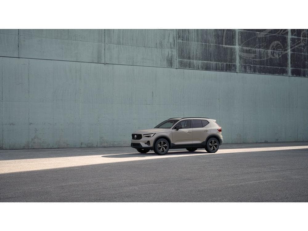 2026 Volvo XC40 - 3