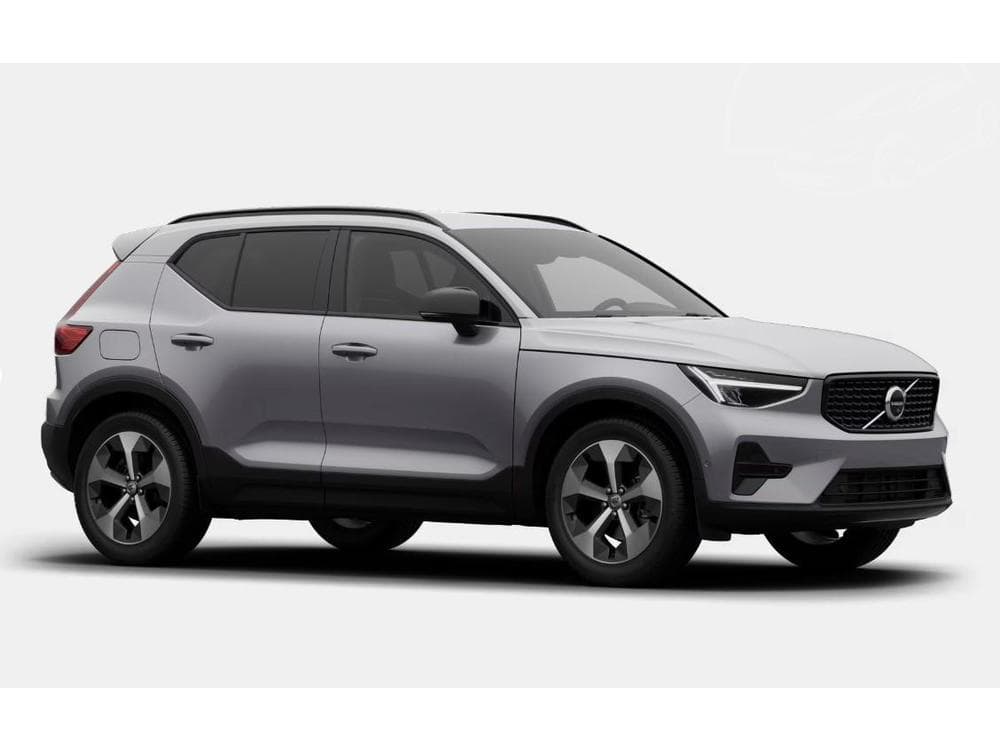 2026 Volvo XC40 - 13