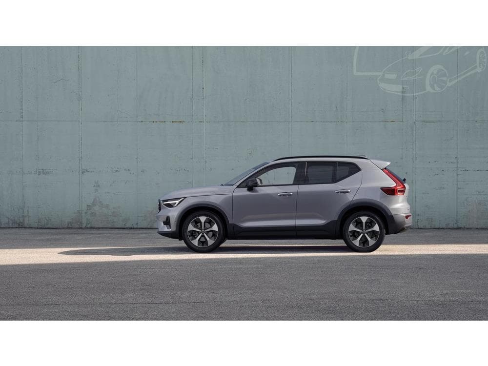 2026 Volvo XC40 - 15
