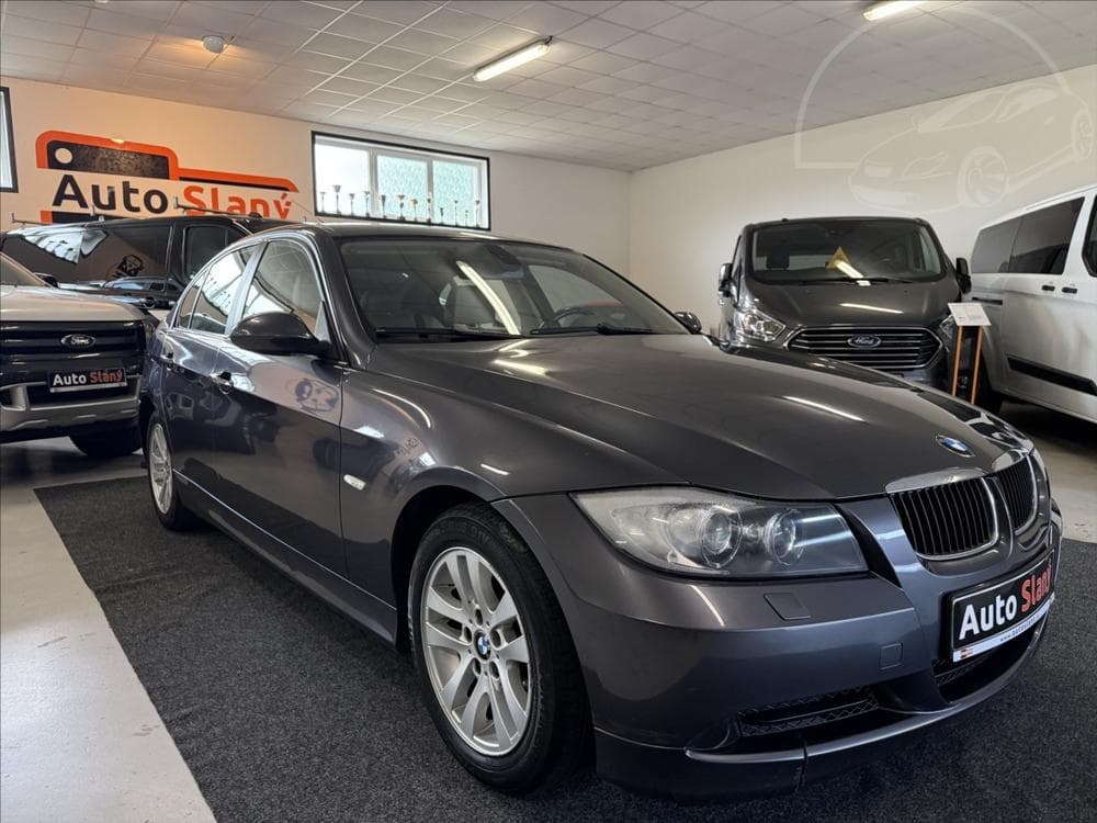 2005 BMW 3-SERIES - 2