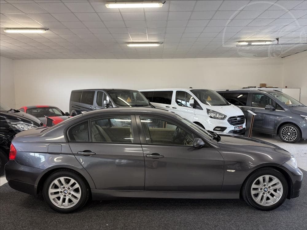 2005 BMW 3-SERIES - 4