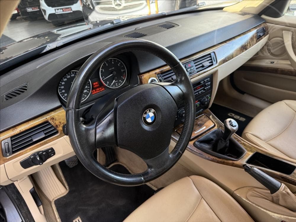 2005 BMW 3-SERIES - 9