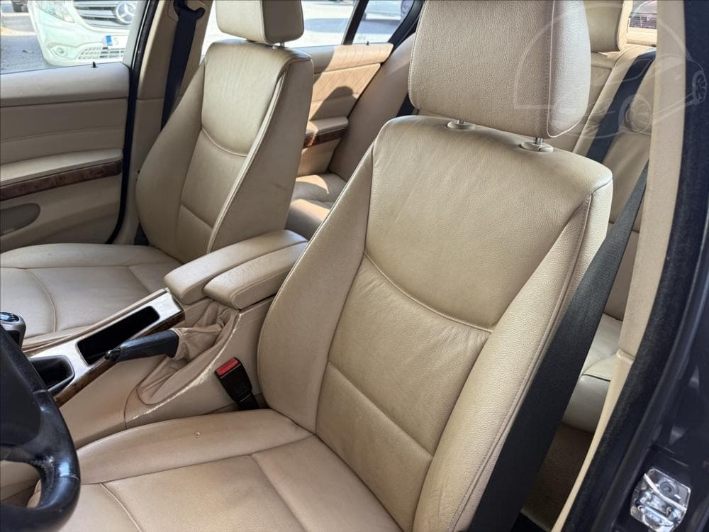 2005 BMW 3-SERIES - 10