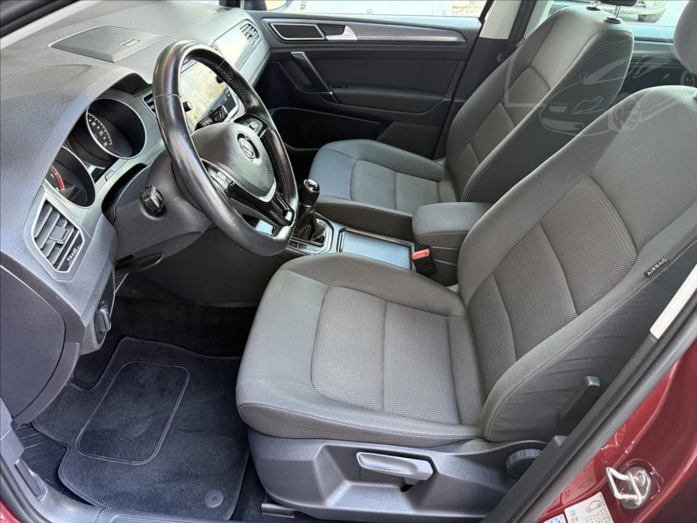 2019 Volkswagen GOLF - 11