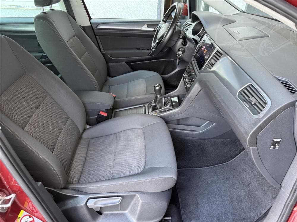 2019 Volkswagen GOLF - 12