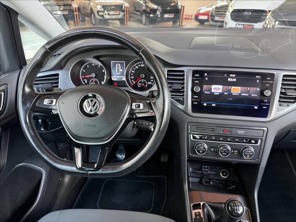 2019 Volkswagen GOLF - 14