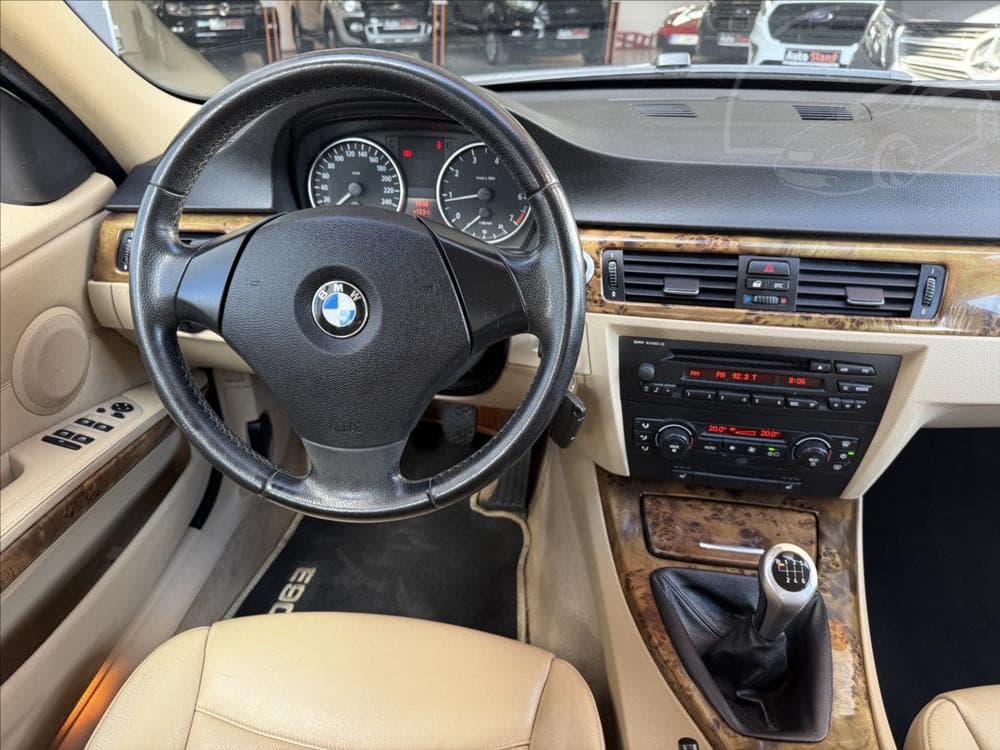 2005 BMW 3-SERIES - 14