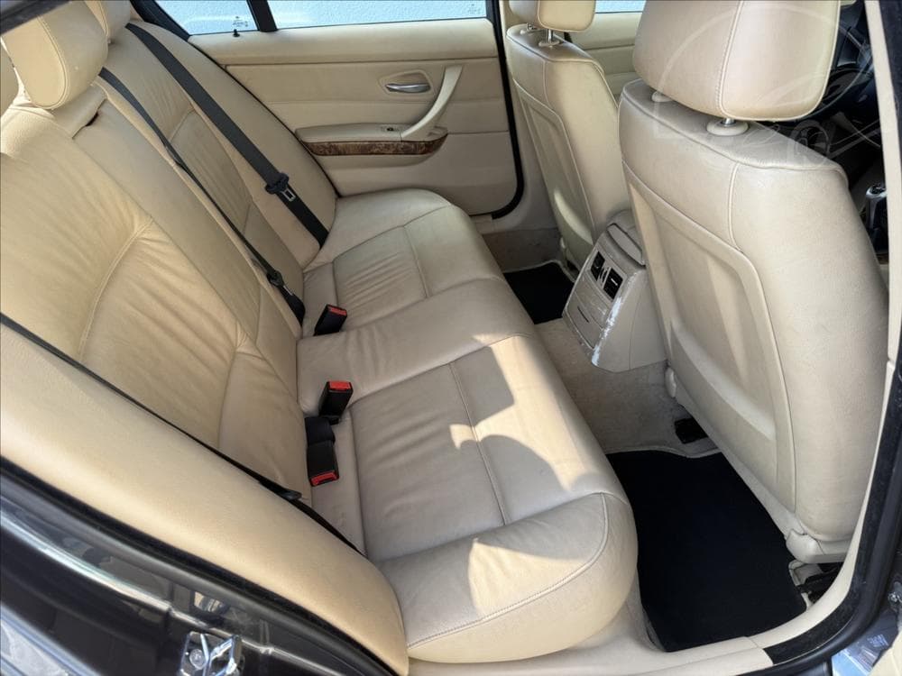 2005 BMW 3-SERIES - 20
