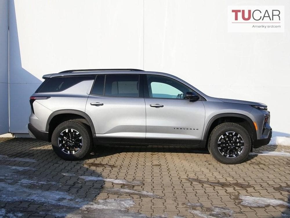 2026 Chevrolet TRAVERSE - 4