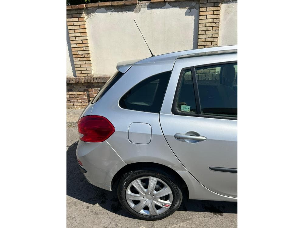 2009 Renault CLIO - 15