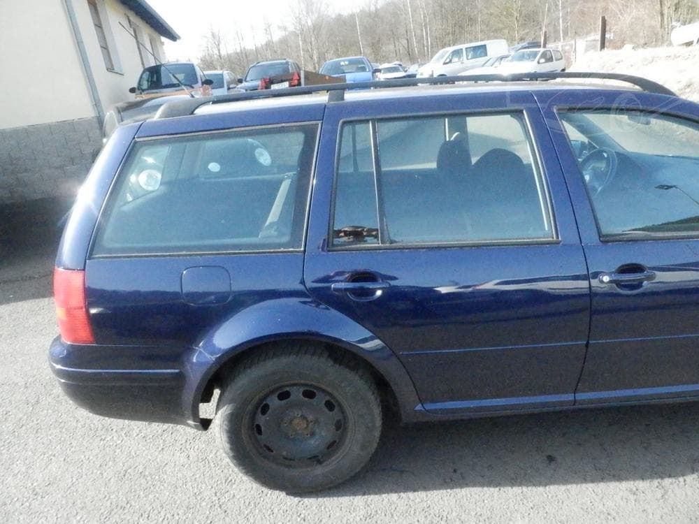 1999 Volkswagen GOLF - 11