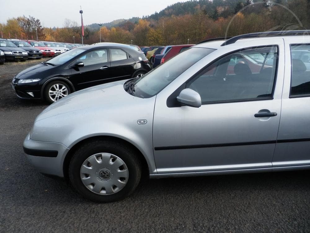 2004 Volkswagen GOLF - 4