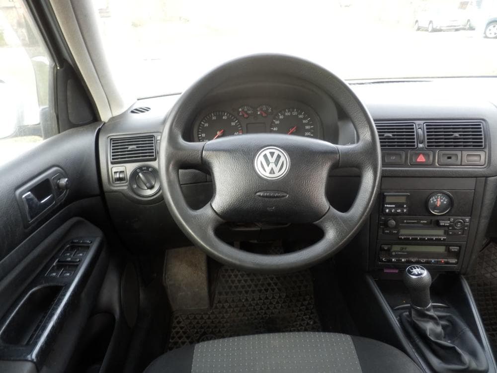 2004 Volkswagen GOLF - 14