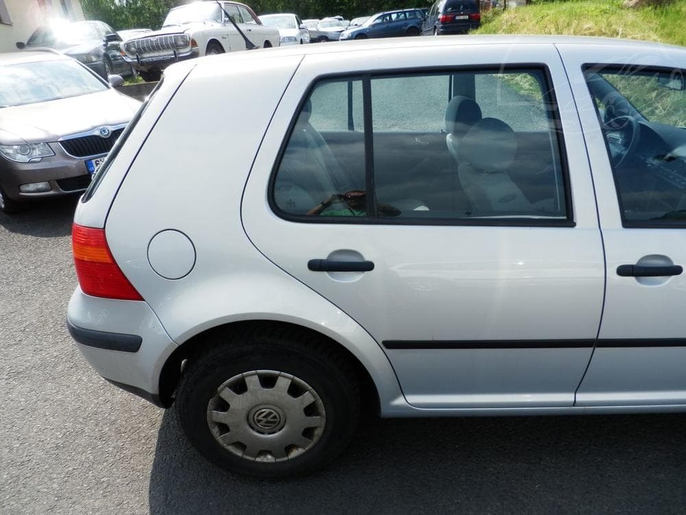 1998 Volkswagen GOLF - 10