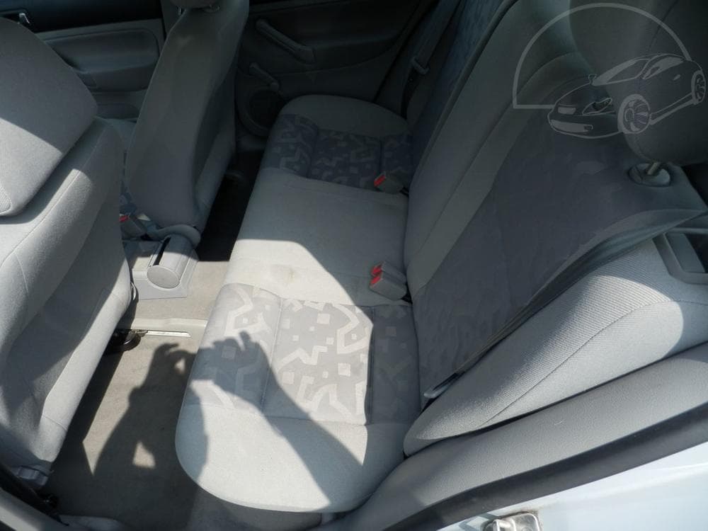 1998 Volkswagen GOLF - 16