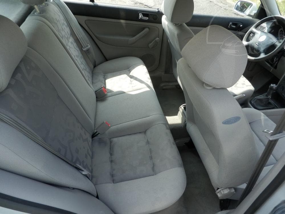 1998 Volkswagen GOLF - 19