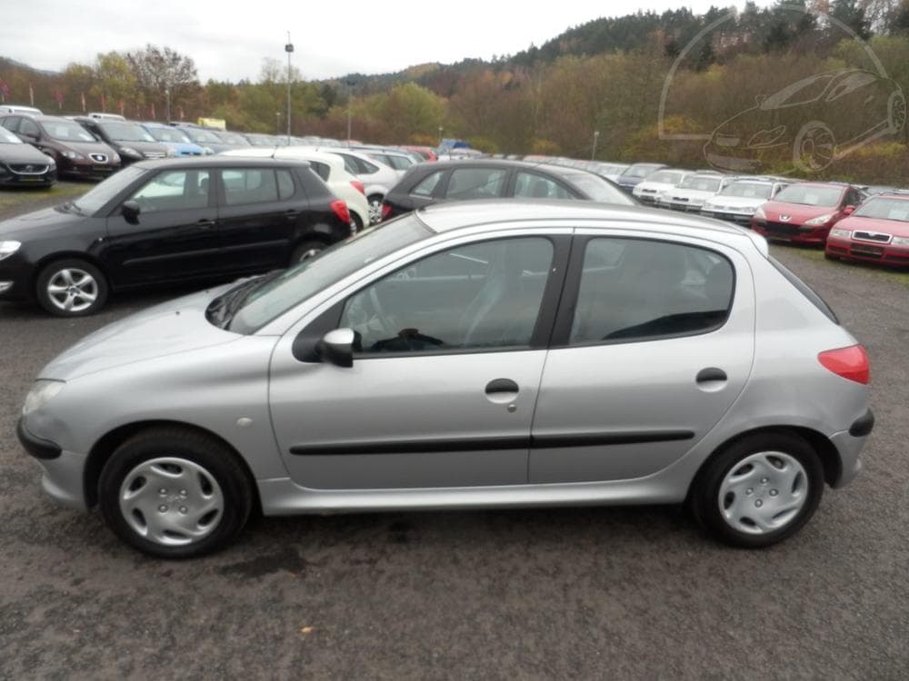 2000 Peugeot 206 - 3
