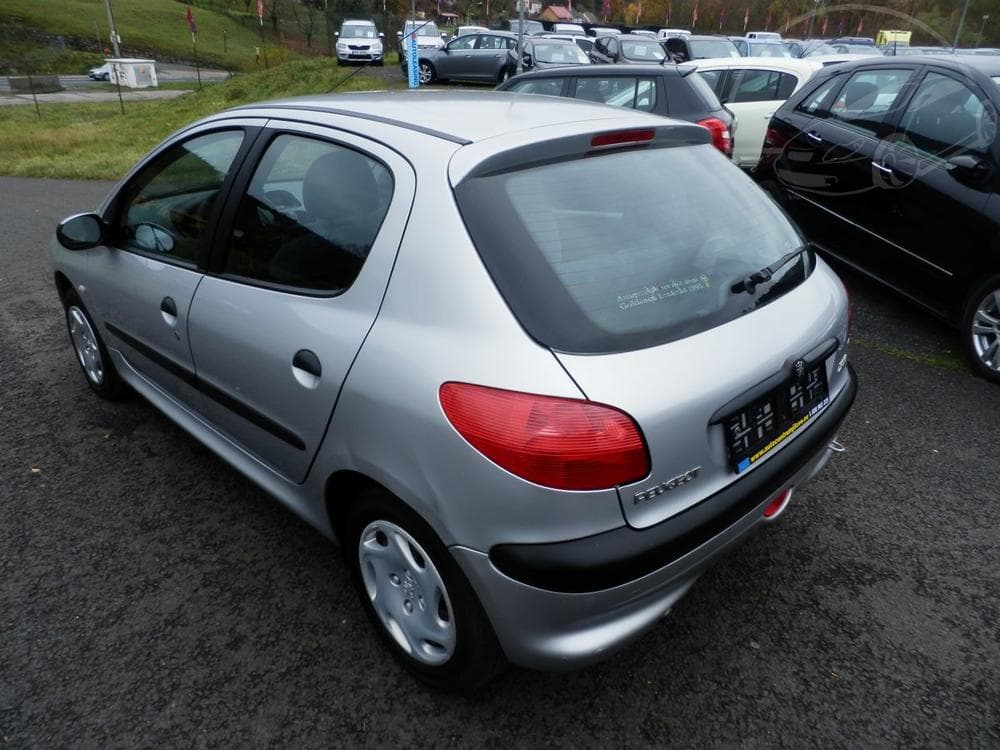 2000 Peugeot 206 - 6
