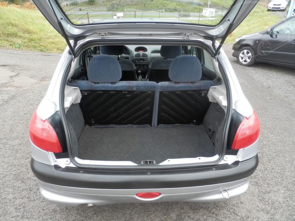 2000 Peugeot 206 - 17