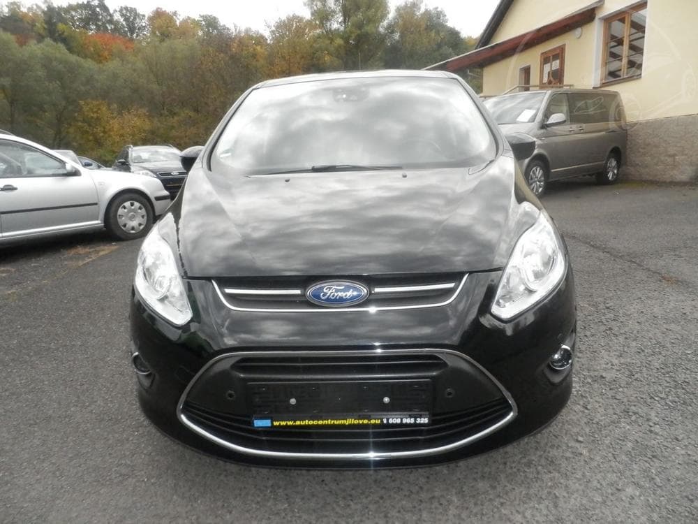 2013 Ford C-MAX - 16