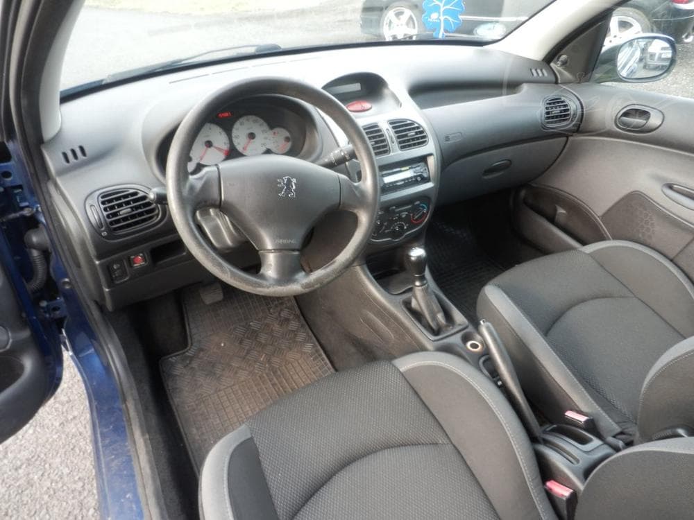 2006 Peugeot 206 - 17