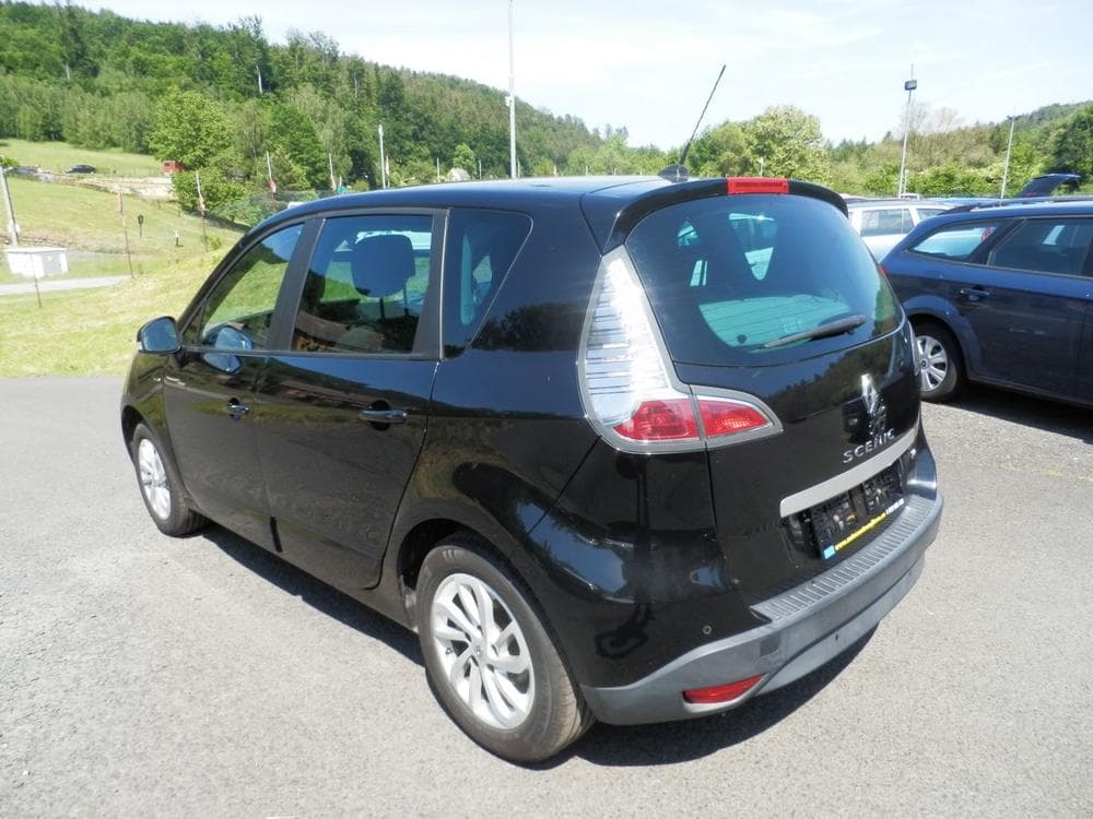 2015 Renault Scenic - 9