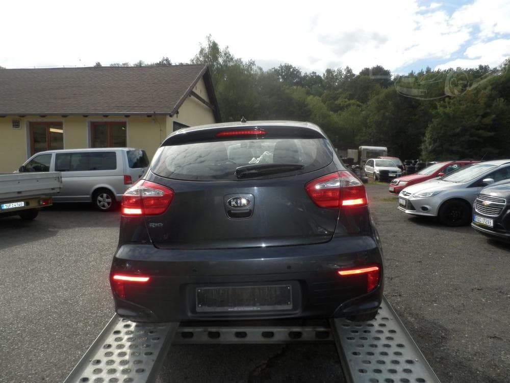 2016 Kia RIO - 6