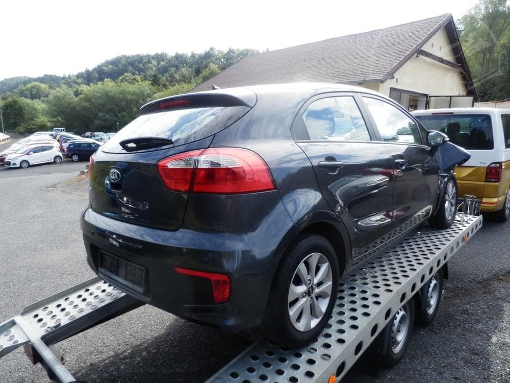 2016 Kia RIO - 7