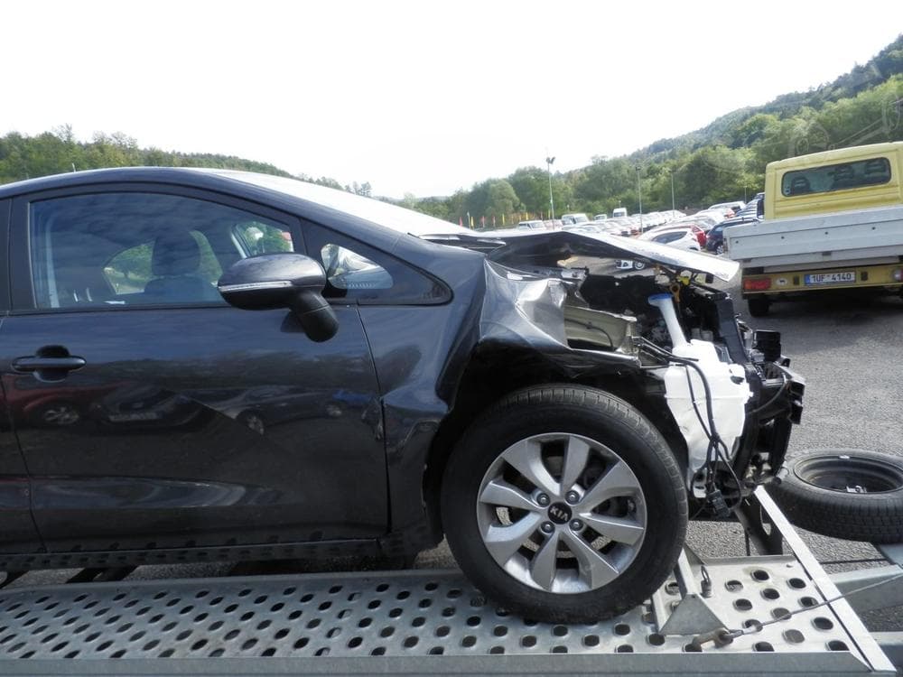 2016 Kia RIO - 9
