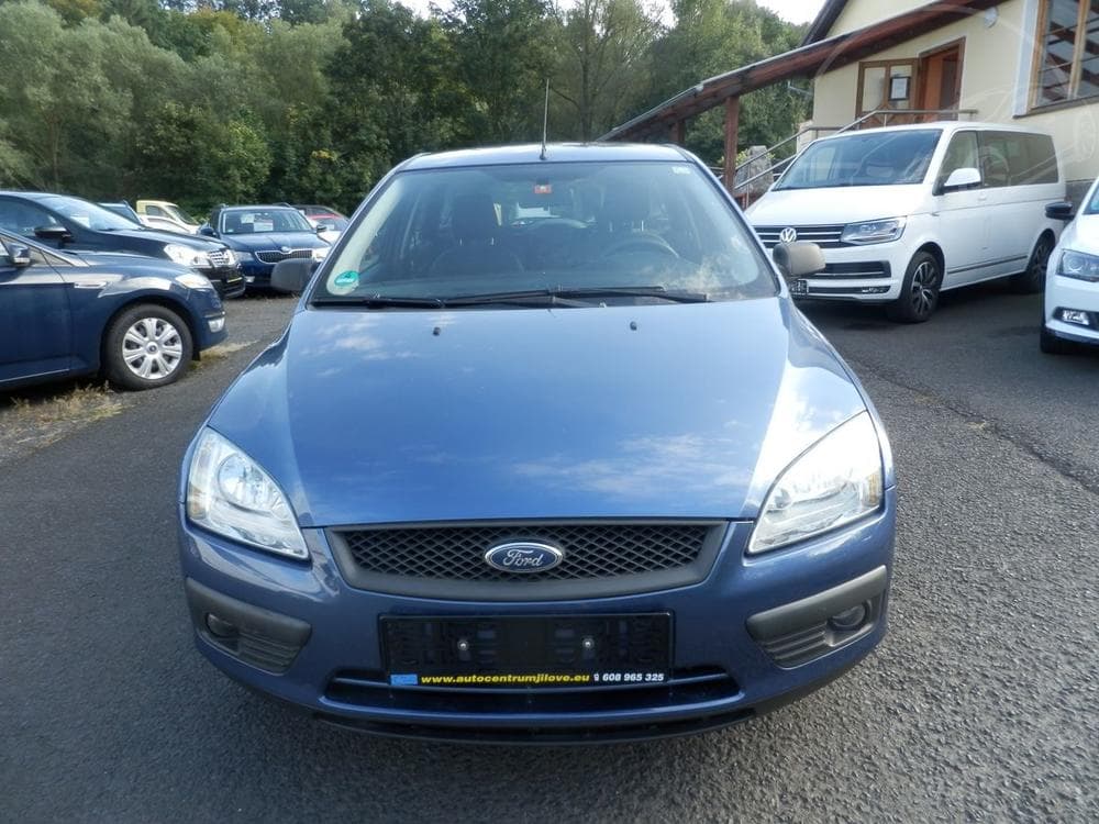 2006 Ford FOCUS - 2