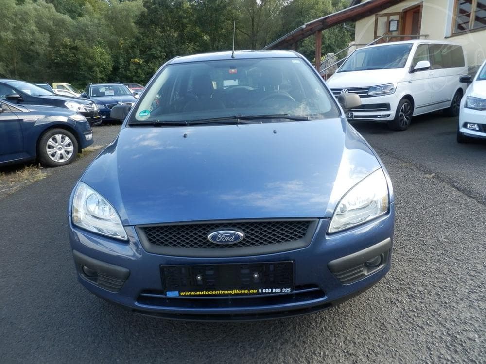 2006 Ford FOCUS - 3