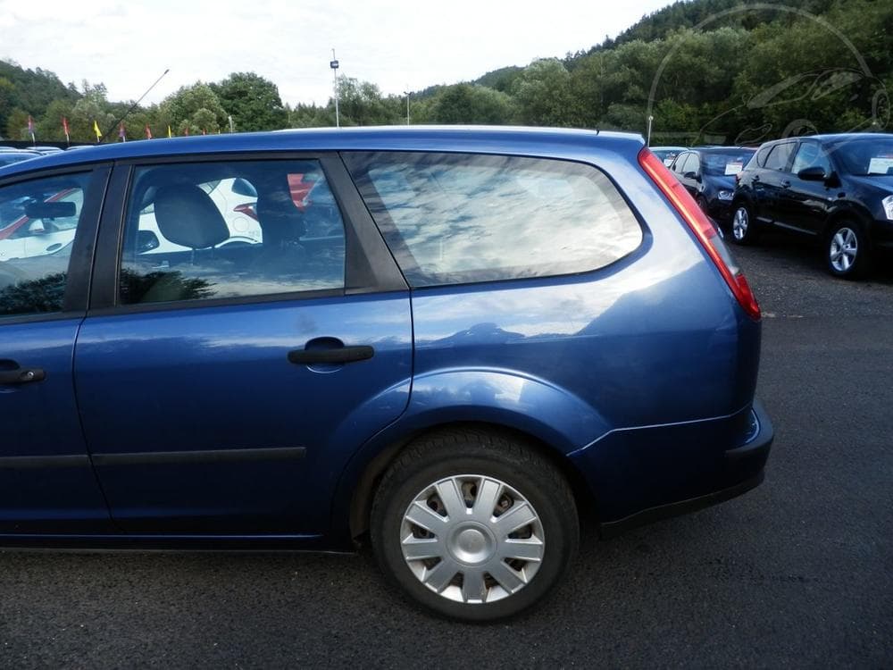 2006 Ford FOCUS - 7