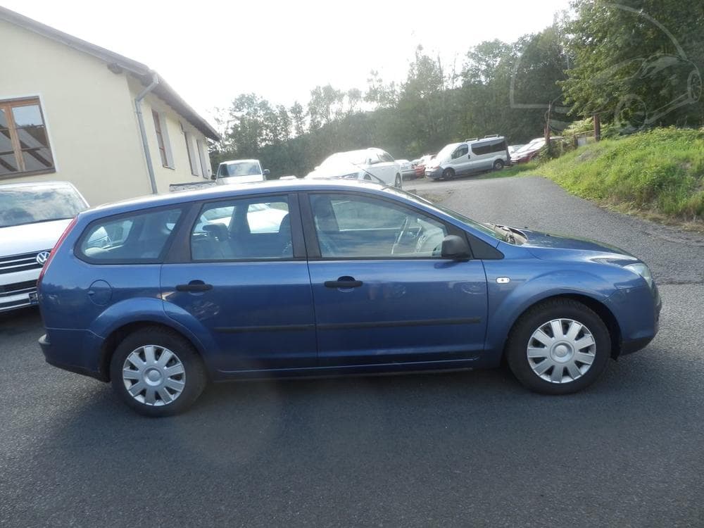 2006 Ford FOCUS - 11