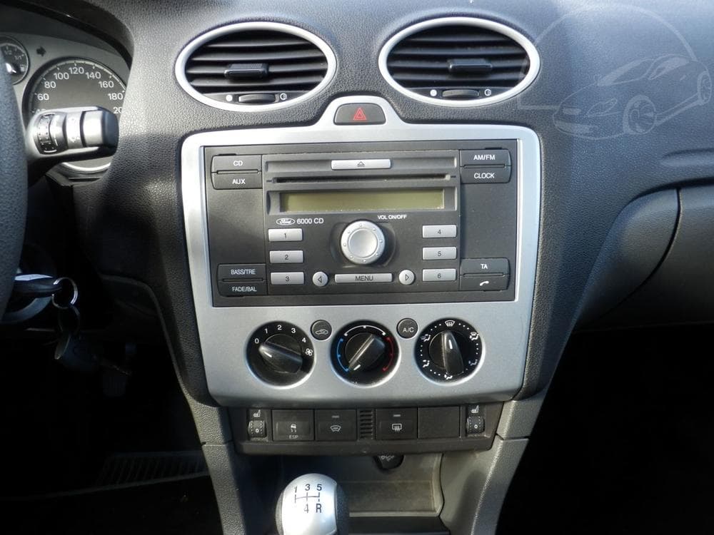 2006 Ford FOCUS - 19