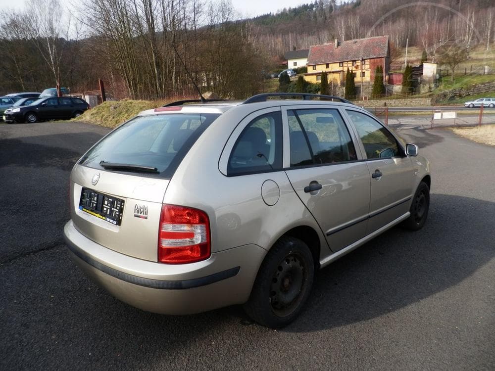 2005 Škoda FABIA - 9