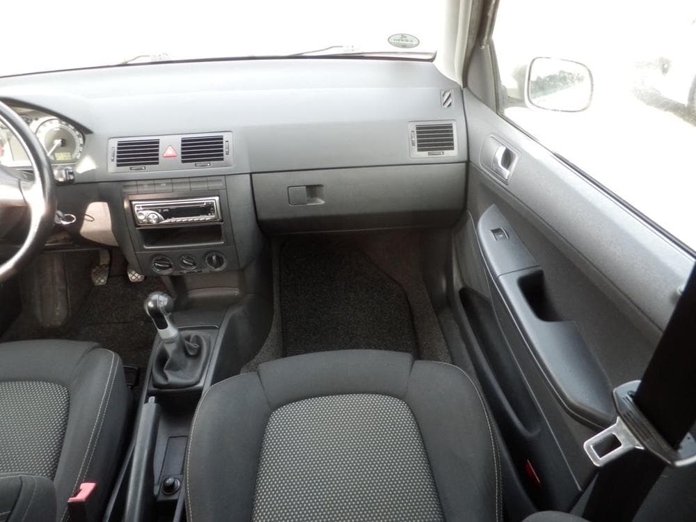 2005 Škoda FABIA - 16