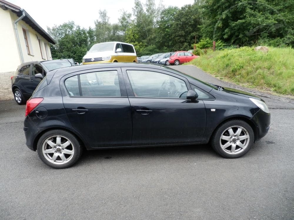 2010 Opel CORSA - 10