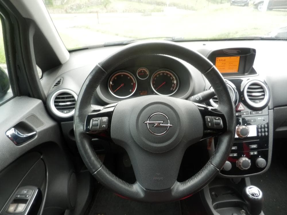 2010 Opel CORSA - 19