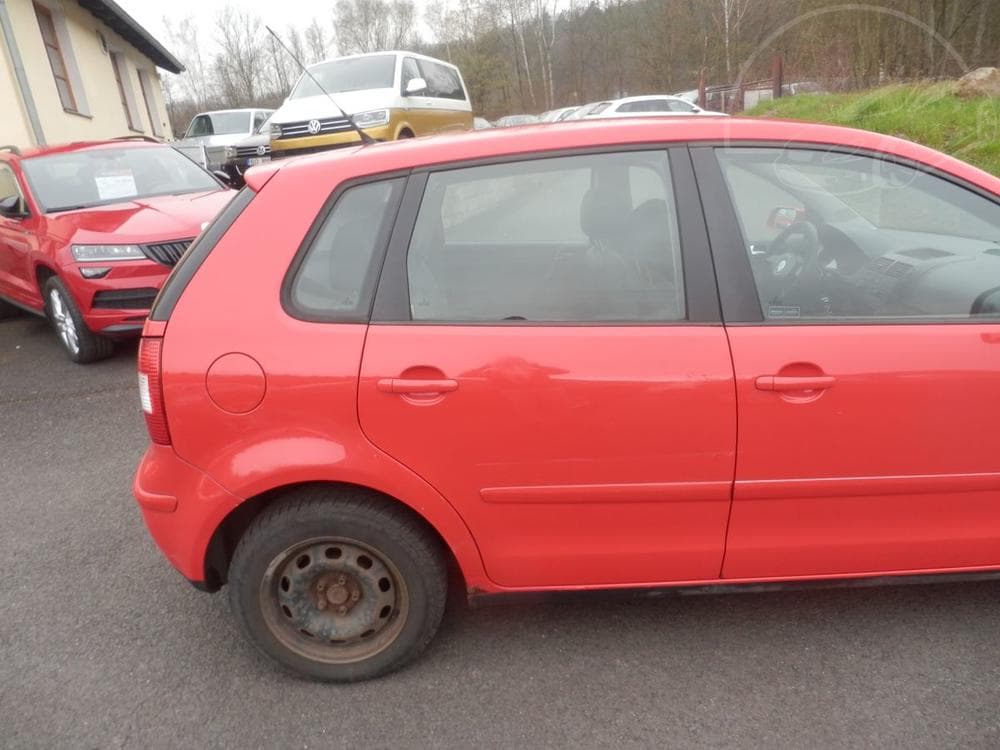 2004 Volkswagen POLO - 11