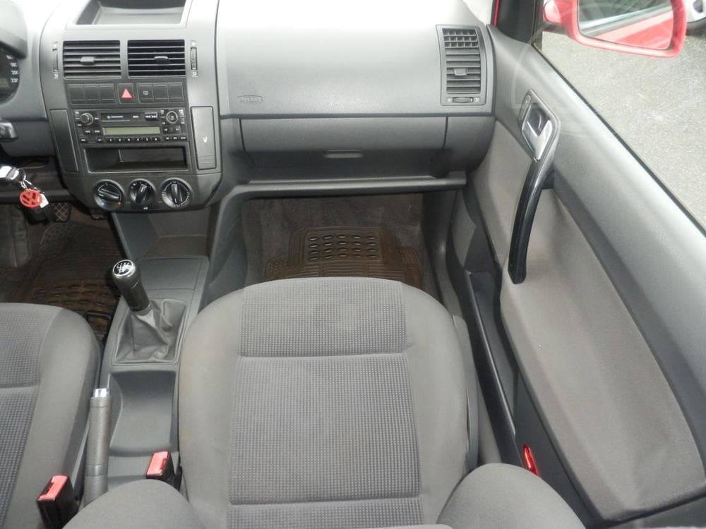2004 Volkswagen POLO - 16