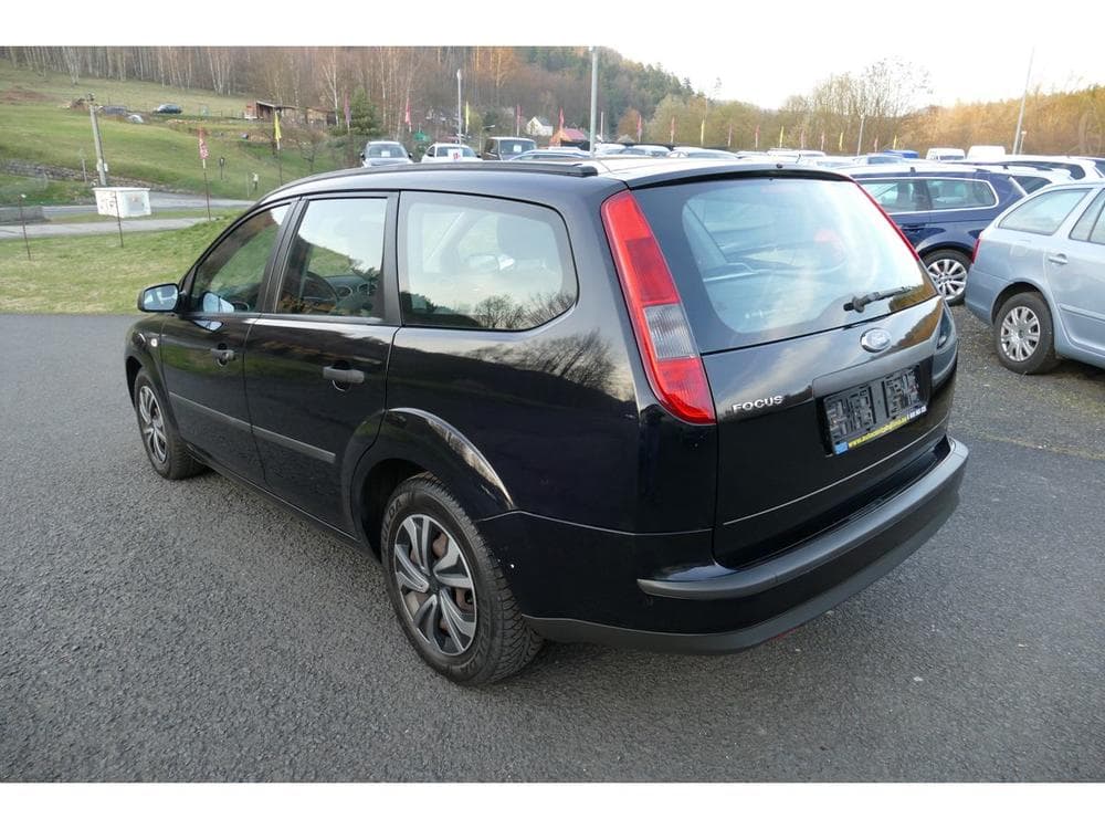 2006 Ford FOCUS - 9