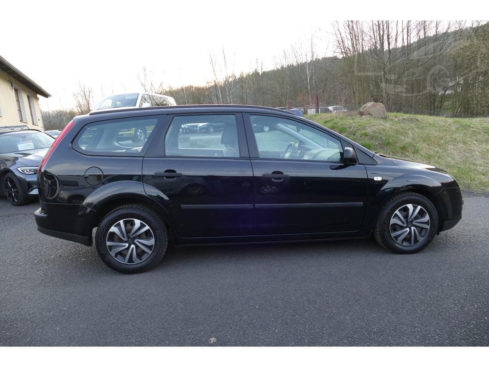 2006 Ford FOCUS - 15