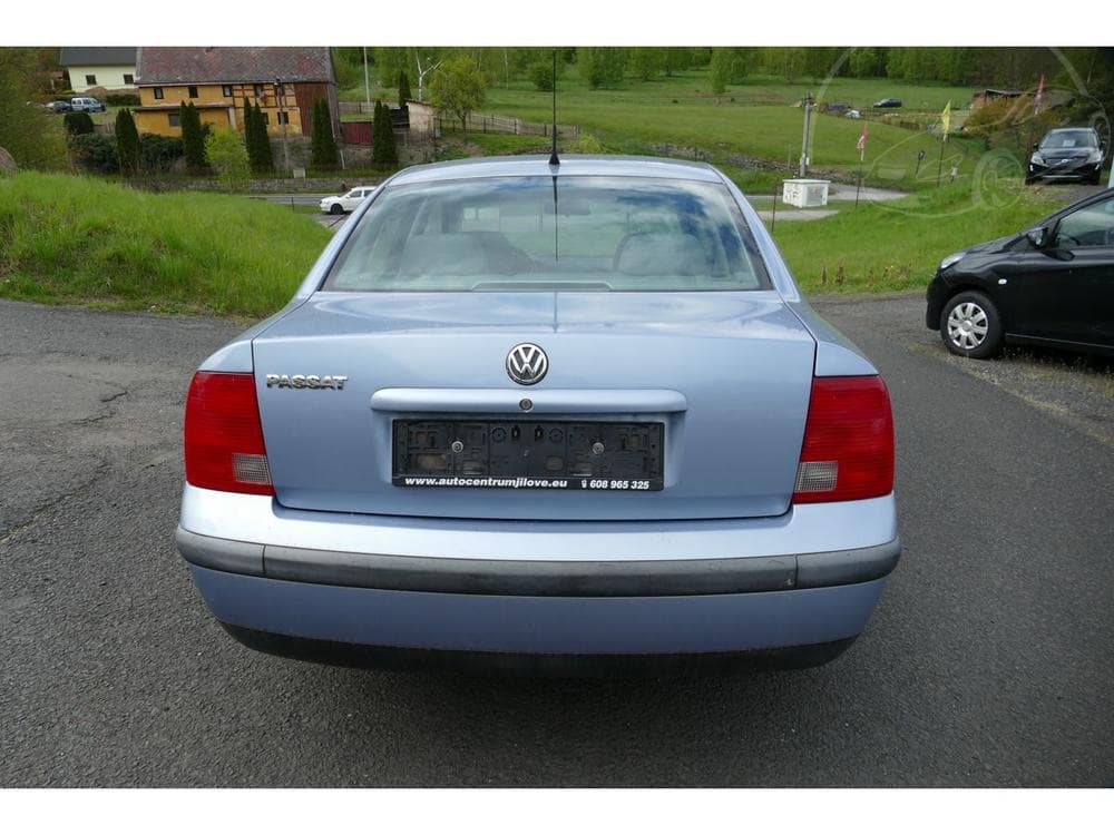 1997 Volkswagen PASSAT - 8