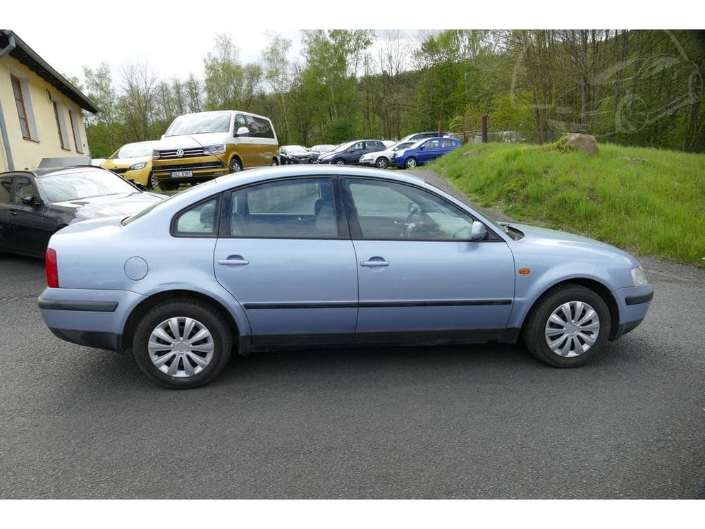 1997 Volkswagen PASSAT - 10