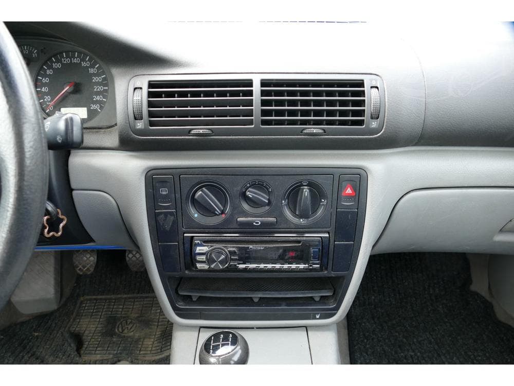 1997 Volkswagen PASSAT - 16